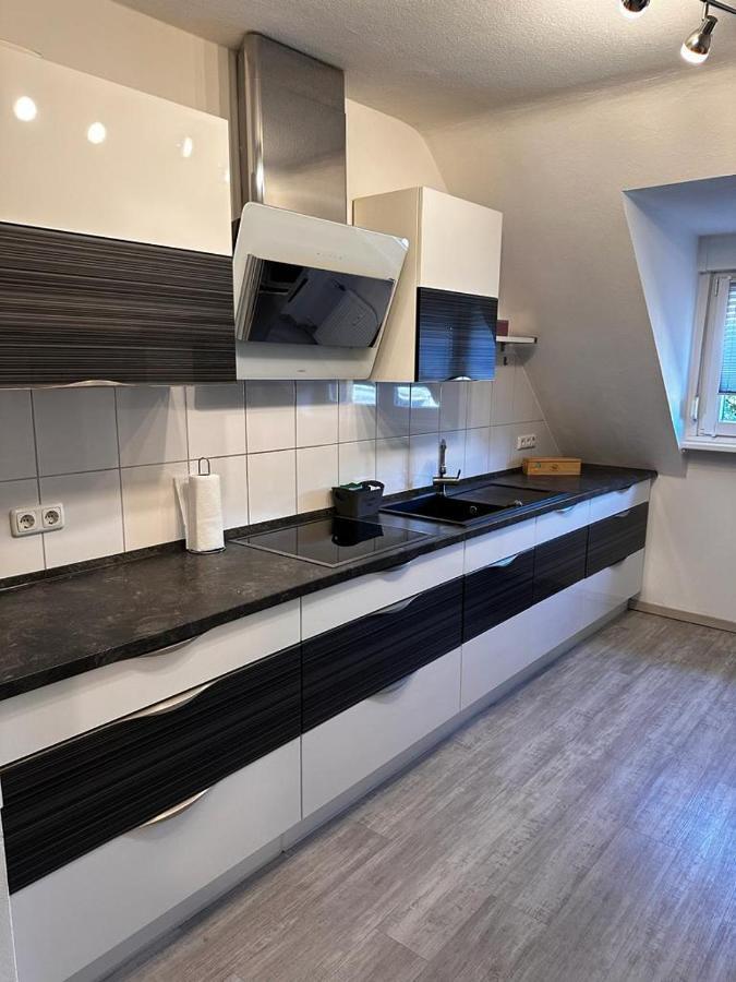 A&v Wunderschoene Rheinblick Zum Entspannen Ela Apartment Duisburg